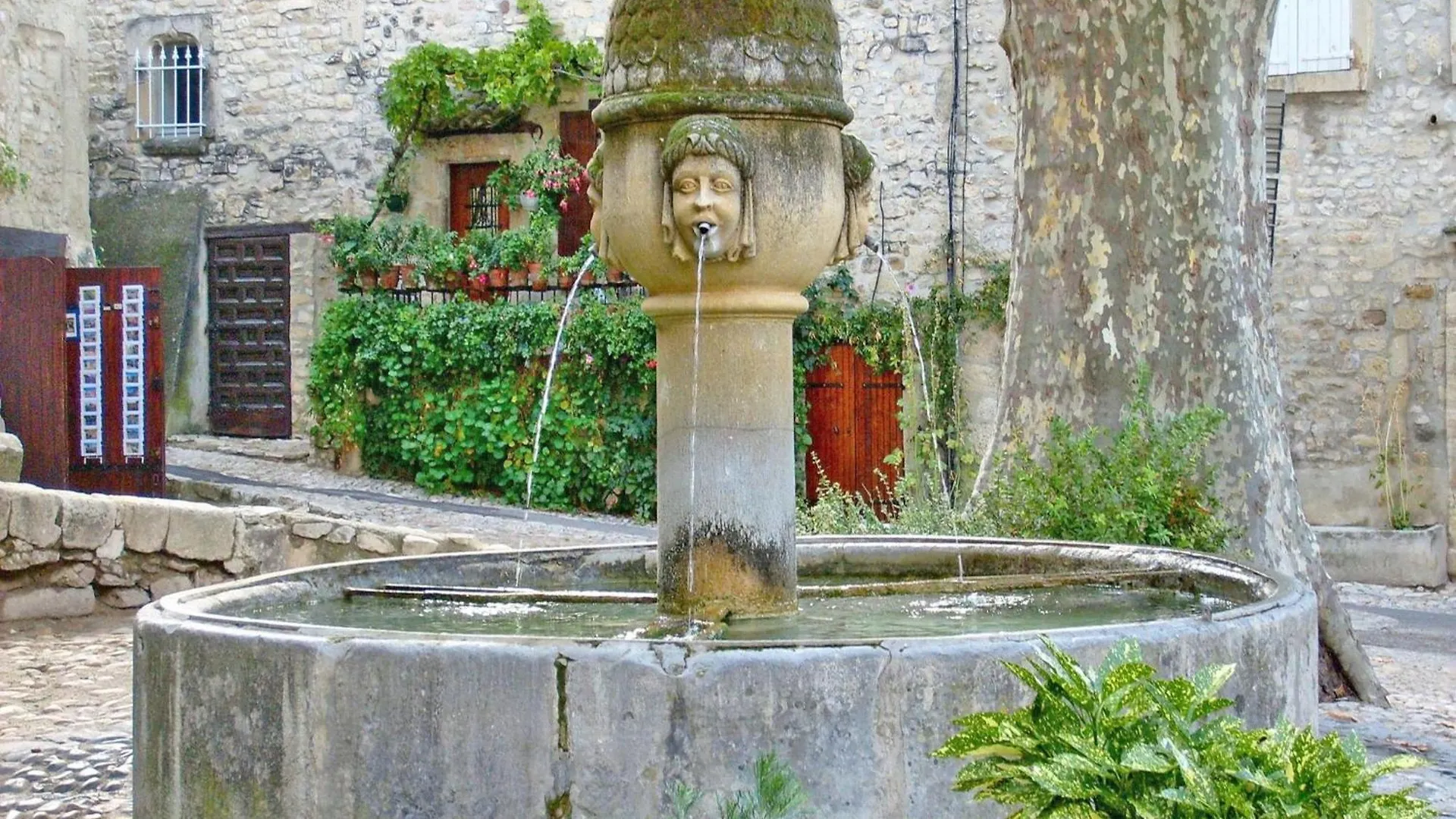 Le Mas Romarin Beaumes-de-Venise 0*,