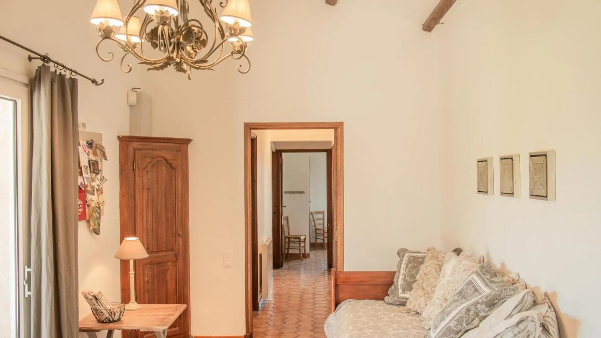 Holiday home Le Mas Romarin Beaumes-de-Venise