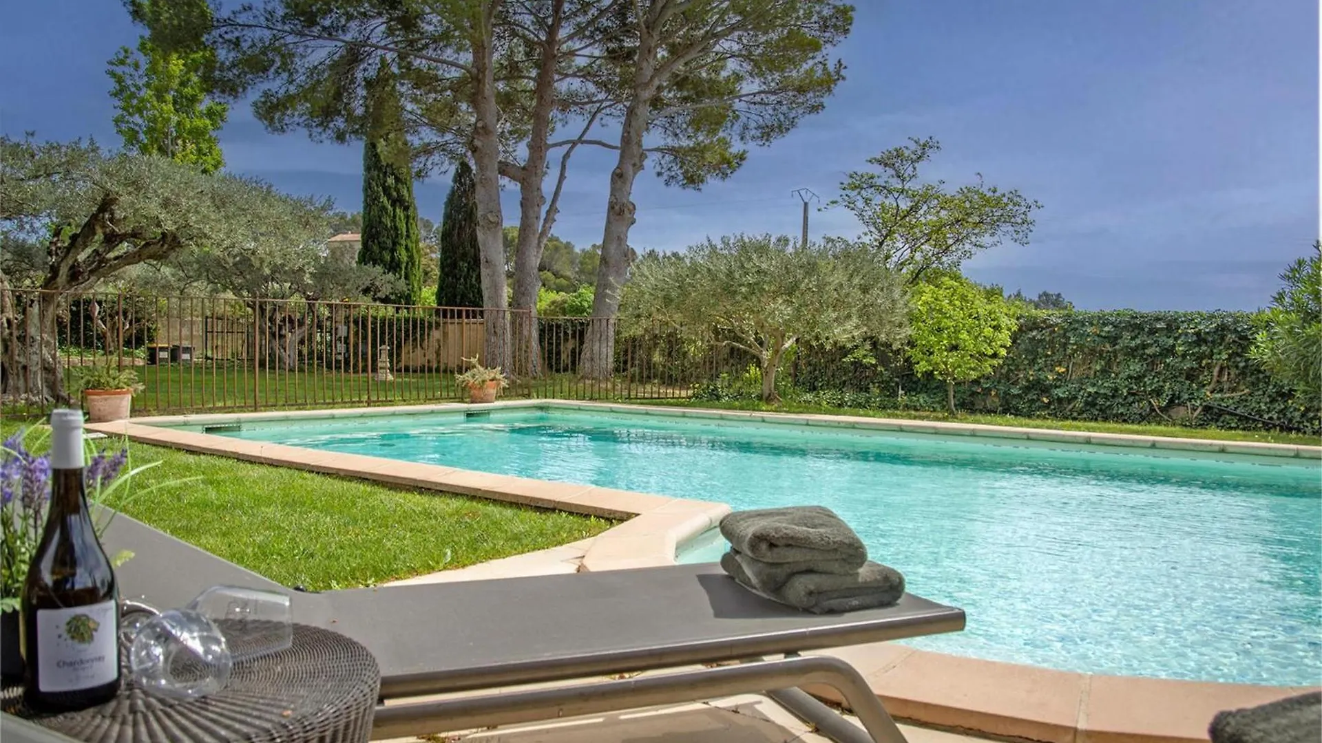 Holiday home Le Mas Romarin Beaumes-de-Venise France